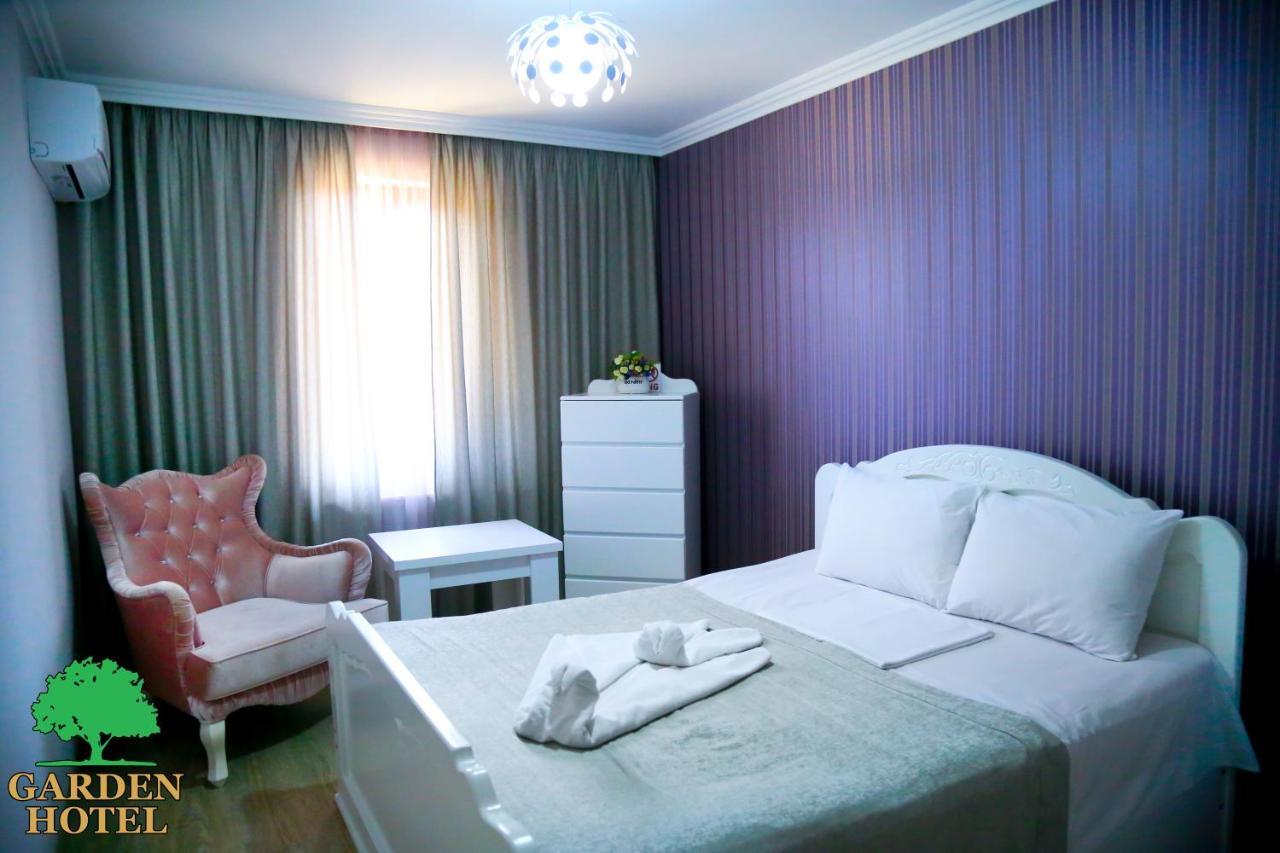 Garden Hotel Kutaisi Exterior photo